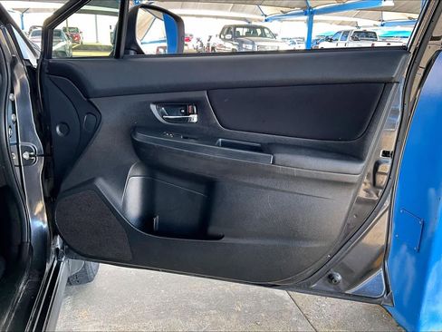 Used 2014 Subaru Crosstrek 2.0i Premium image 22