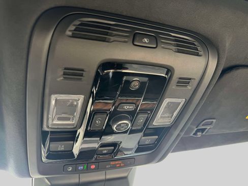 Used 2025 Cadillac Escalade Sport Platinum w/ LPO, Floor Liner Package AWD/4WD image 31