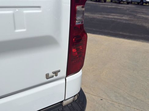 Used 2021 Chevrolet Silverado 1500 LT AWD/4WD image 8