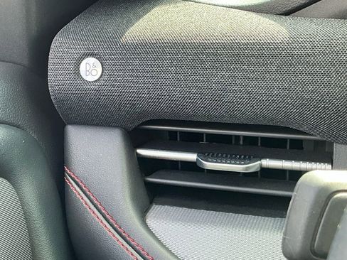 Used 2025 Ford Explorer ST-Line w/ Premium Package image 44