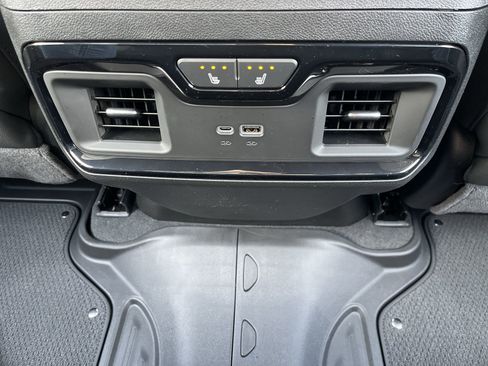 New 2026 GMC Sierra 1500 AT4 w/ AT4 Premium Package image 57