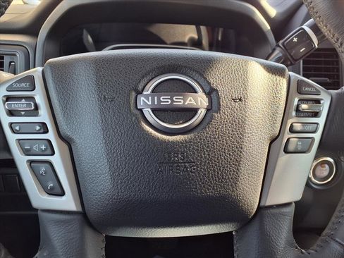 Certified 2024 Nissan Titan SV w/ SV Convenience Package image 12