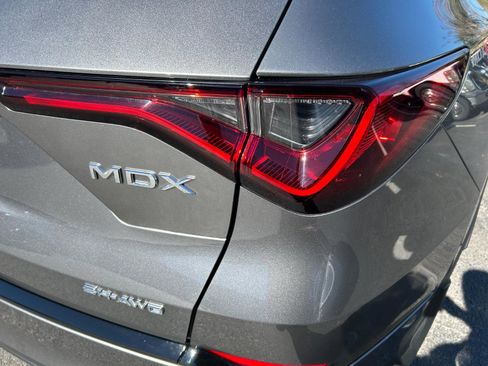 Used 2025 Acura MDX A-Spec image 10