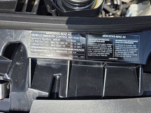 Used 2025 Mercedes-Benz Sprinter 2500 image 29