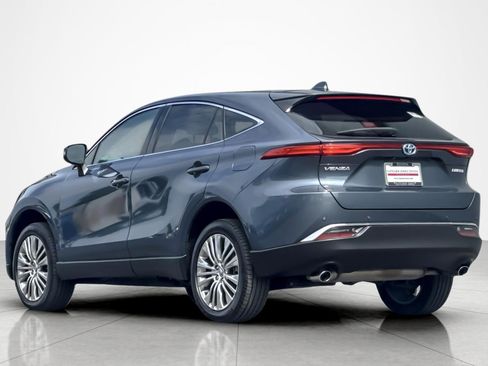 Certified 2023 Toyota Venza Limited AWD/4WD image 3