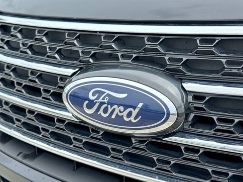 Certified 2023 Ford Explorer XLT AWD/4WD image 14