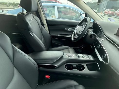 Used 2025 Genesis GV70 2.5T AWD/4WD image 2