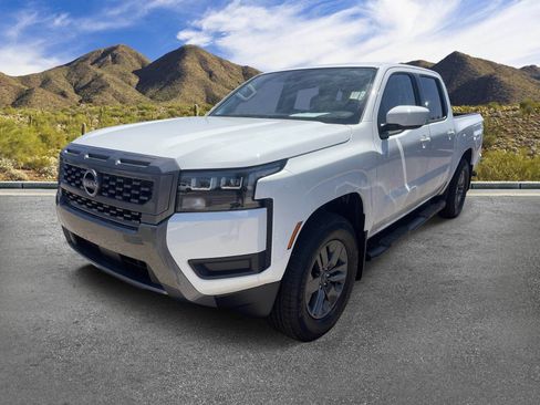 Used 2026 Nissan Frontier SV w/ Tow Package RWD image 13