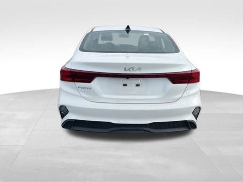 Certified 2024 Kia Forte LXS image 7