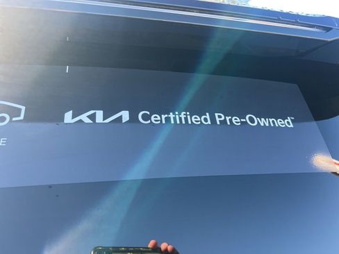 Certified 2025 Kia Carnival EX image 34