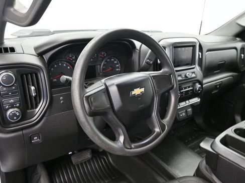 Used 2022 Chevrolet Silverado 2500 W/T AWD/4WD image 19