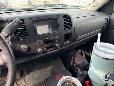 Used 2010 Chevrolet Silverado 1500 LT w/ Power Pack Plus image 13