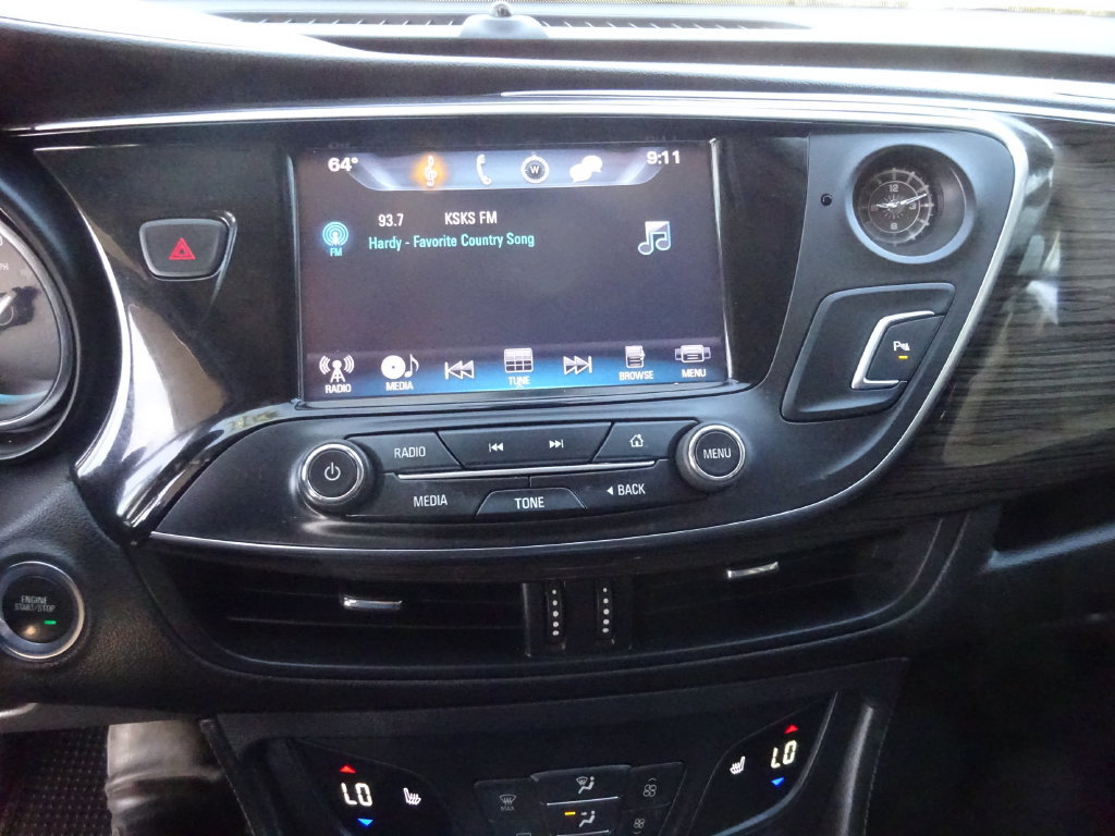 Certified 2017 Buick Envision Essence FWD image 25