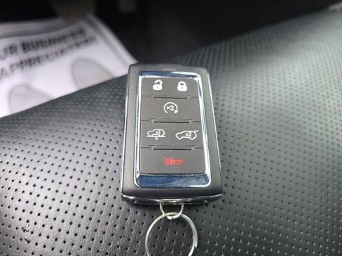 Certified 2025 Jeep Grand Wagoneer Series II Obsidian w/ Quick Order Packagew 28T image 33