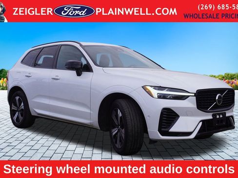 Used 2023 Volvo XC60 T8 Plus w/ Protection Package Premier image 7