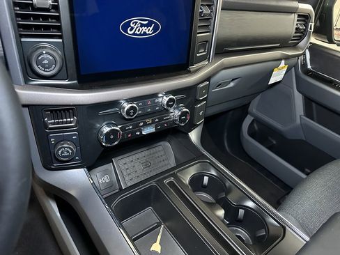 Used 2025 Ford F150 XLT w/ Equipment Group 302A MID image 38
