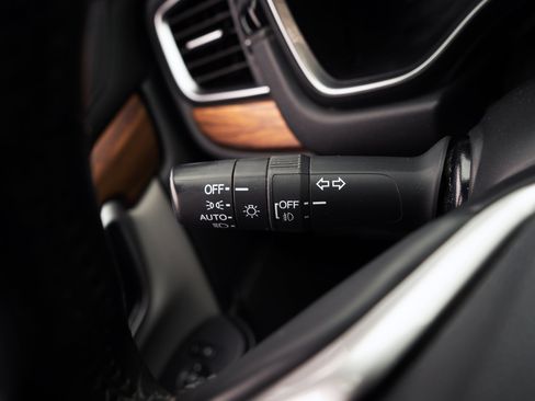 Used 2019 Honda CR-V Touring image 32