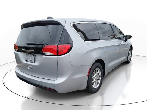 New 2026 Chrysler Voyager LX FWD image 6