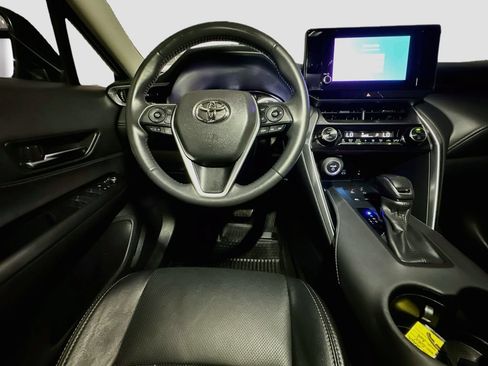 Used 2023 Toyota Venza LE AWD/4WD image 30