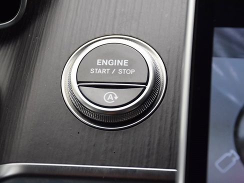 Certified 2025 Mercedes-Benz S 580 4MATIC Sedan image 29