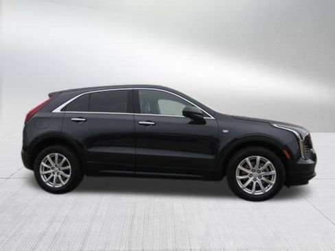 Certified 2023 Cadillac XT4 Luxury w/ Cold Weather Package image 2