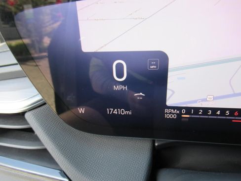 Used 2026 Buick Enclave Preferred FWD image 29