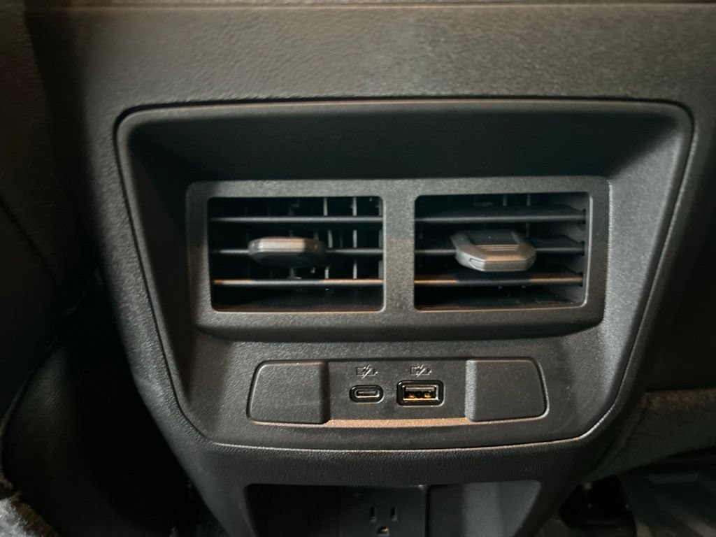 Used 2026 Chevrolet Colorado ZR2 w/ Technology Package AWD/4WD image 28