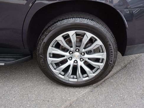 Used 2022 Chevrolet Tahoe LT AWD/4WD image 43