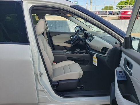 New 2026 Nissan Rogue Dark Armor FWD image 17