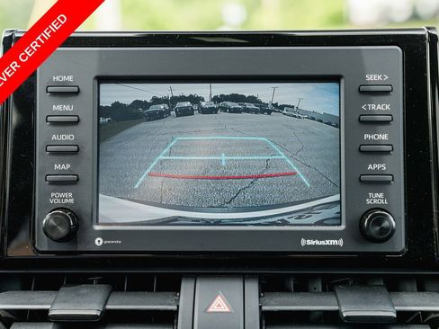 Used 2022 Toyota RAV4 XLE AWD/4WD image 21