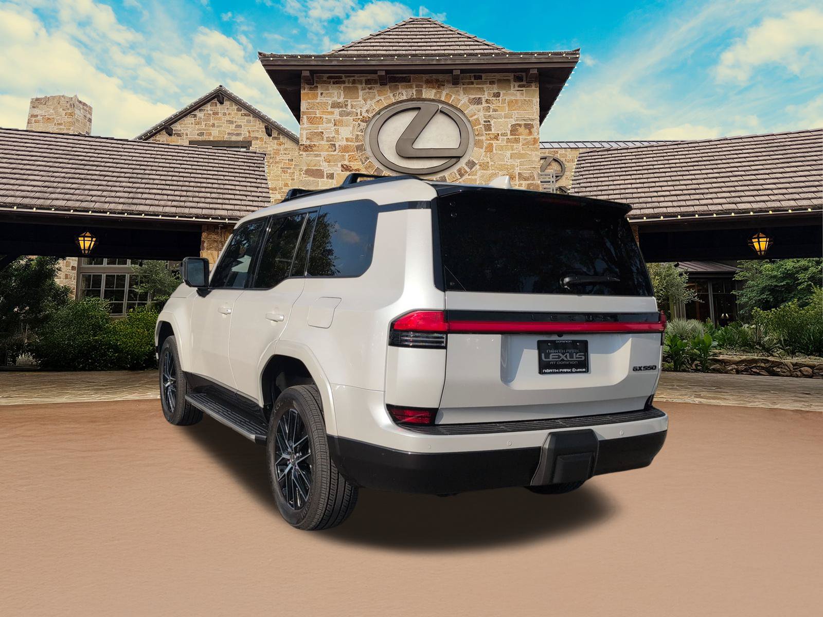 Certified 2025 Lexus GX 550 w/ Accessory Package (2T) AWD/4WD image 3