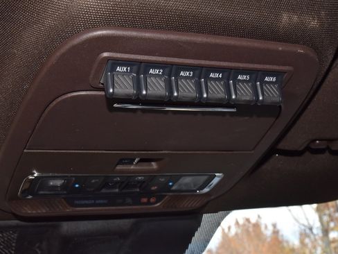 Used 2024 Ford F250 King Ranch w/ Chrome Package image 33