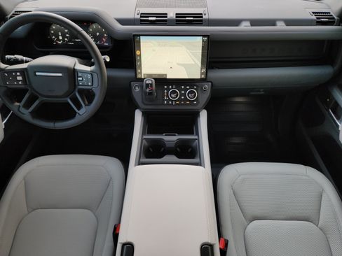 Certified 2026 Land Rover Defender 110 X-Dynamic SE AWD/4WD image 21