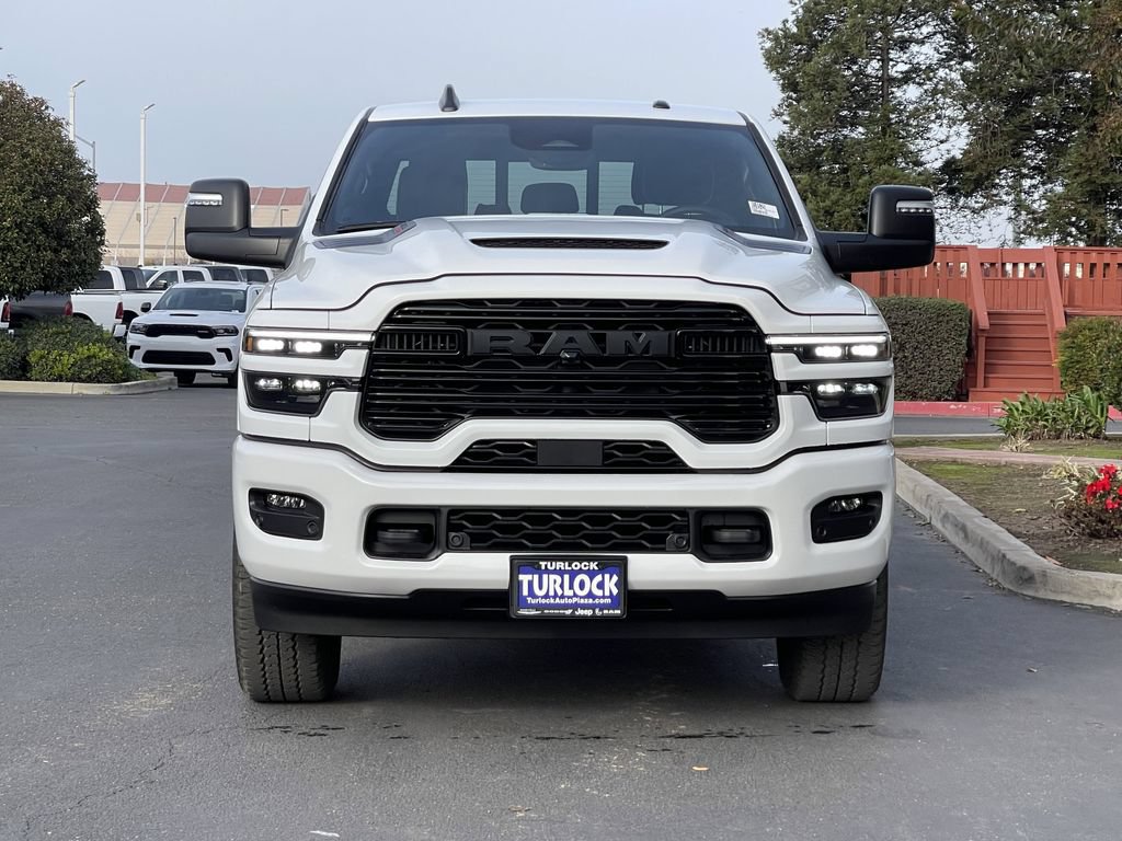 New 2026 RAM 2500 Laramie AWD/4WD image 4