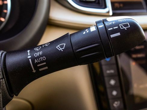 Used 2022 INFINITI QX50 Sensory image 29