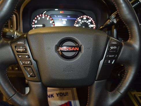 Used 2021 Nissan Titan PRO-4X w/ Pro-4x Convenience Package AWD/4WD image 18