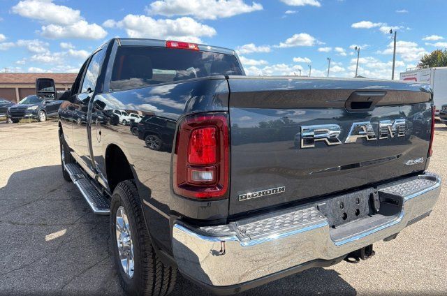 Used 2025 RAM 2500 Big Horn AWD/4WD image 6