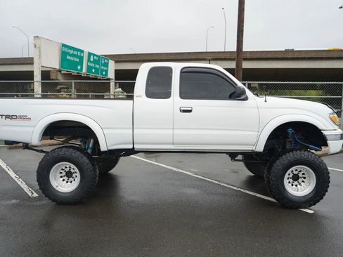 Used 2004 Toyota Tacoma 4x4 Xtracab V6 image 21