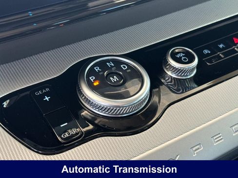 Used 2025 Ford Expedition Active AWD/4WD image 31
