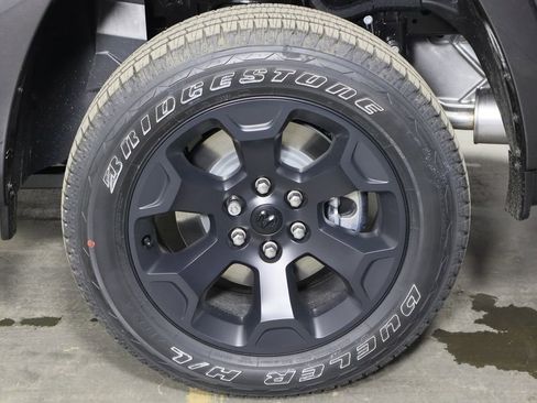 New 2026 RAM 1500 4x4 Crew Cab image 40