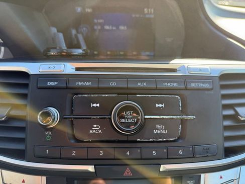 Used 2014 Honda Accord LX image 29