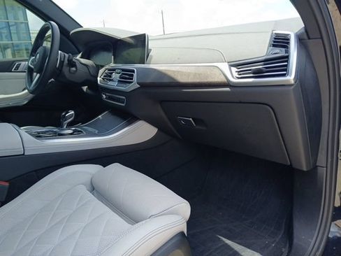 Used 2023 BMW X5 sDrive40i w/ M Sport Package RWD image 19