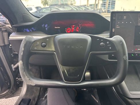 Used 2021 Tesla Model S Plaid image 25