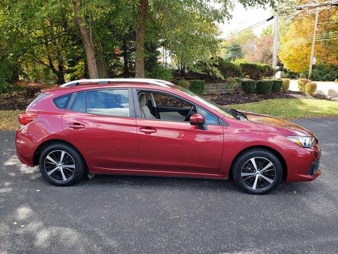 Used 2021 Subaru Impreza 2.0i Premium image 2