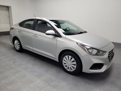 Used 2019 Hyundai Accent SE image 11