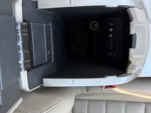 Used 2014 Ford C-MAX Energi SEL image 28