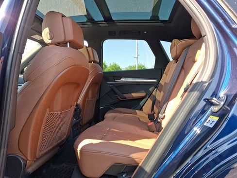 Used 2025 Audi Q5 2.0T Premium w/ Convenience Plus Package AWD/4WD image 10
