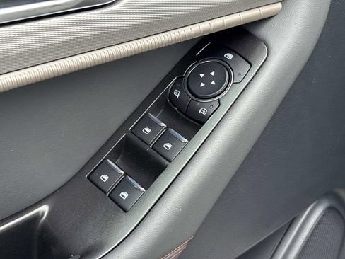 New 2026 Ford Explorer Active RWD image 22