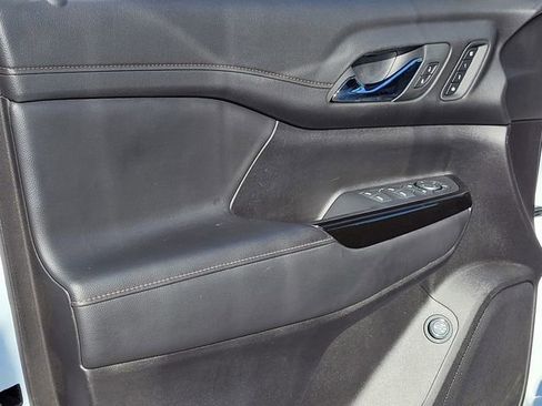 Used 2023 GMC Acadia AT4 w/ Technology Package image 15