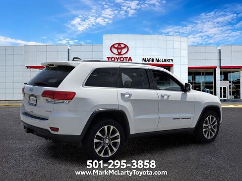Used 2018 Jeep Grand Cherokee Limited AWD/4WD image 5